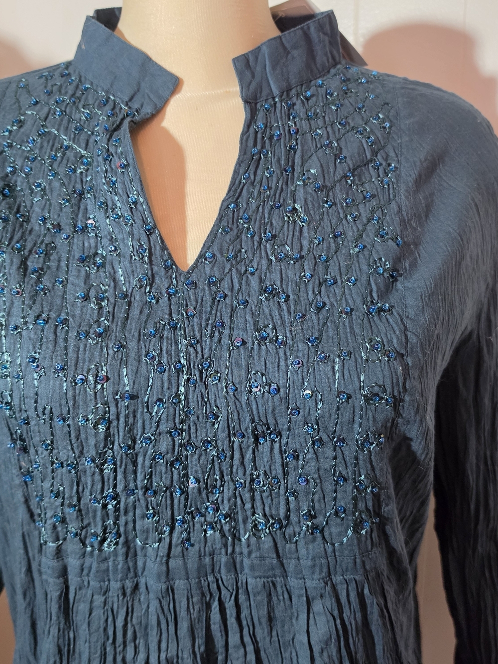 Crinkled Teal Beaded Split-Neck Tunic - Picture 2 of 2